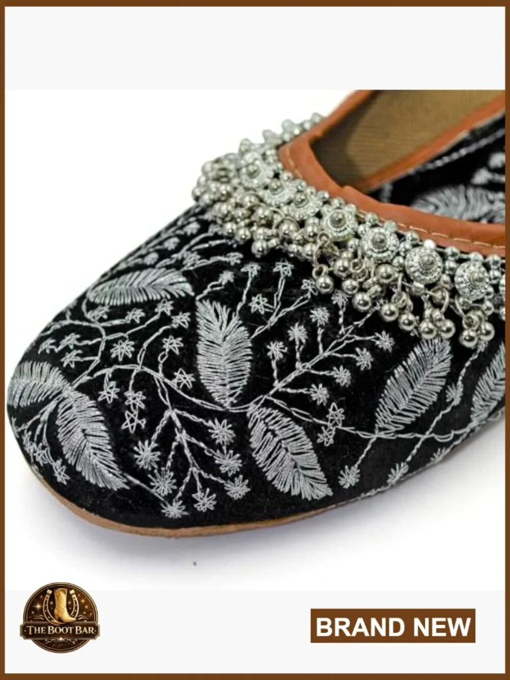 Embroidered Flats Punjabi Jutti Embellished Khussa Payal Slip Ons Party Wear